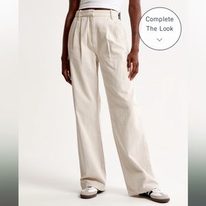 NWOT Abercrombie & Fitch Sloane white trouser